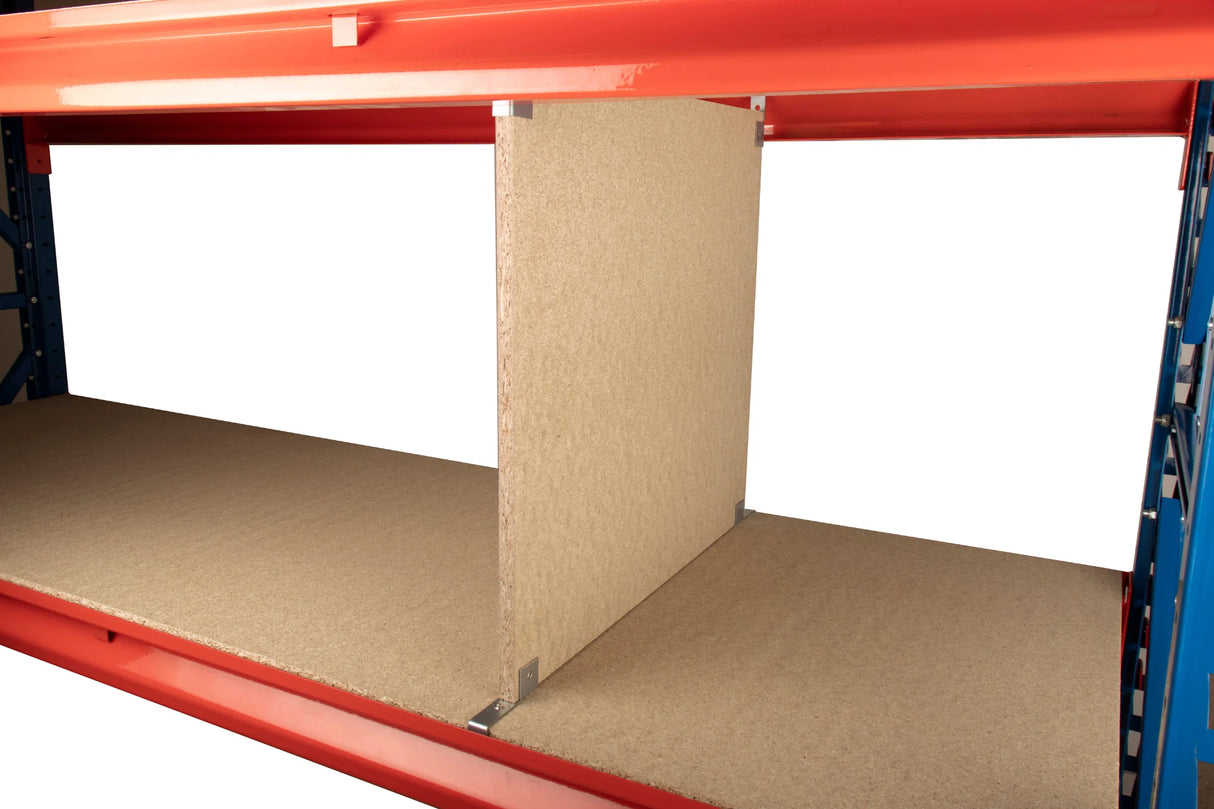 Longspan shelving with dividers for organised industrial storage